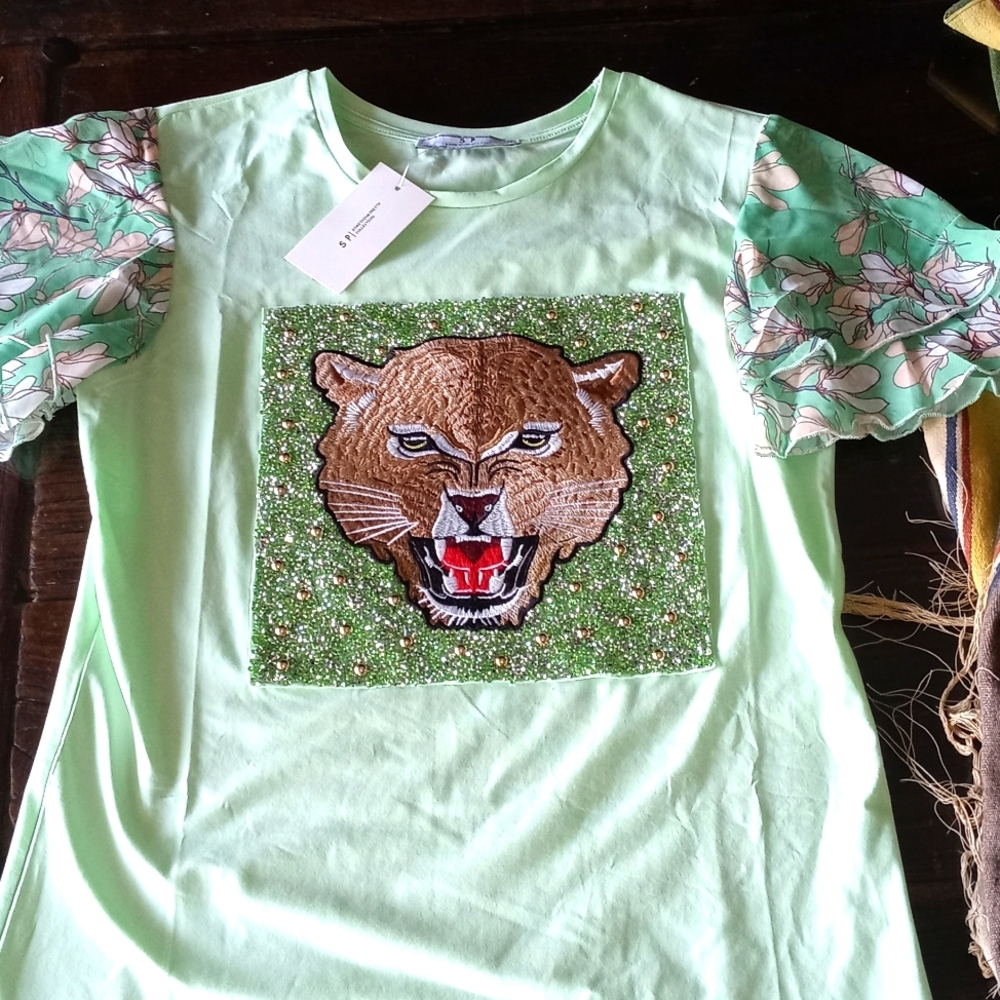 Something Pretty M Green Sequined Tiger/ Floral T